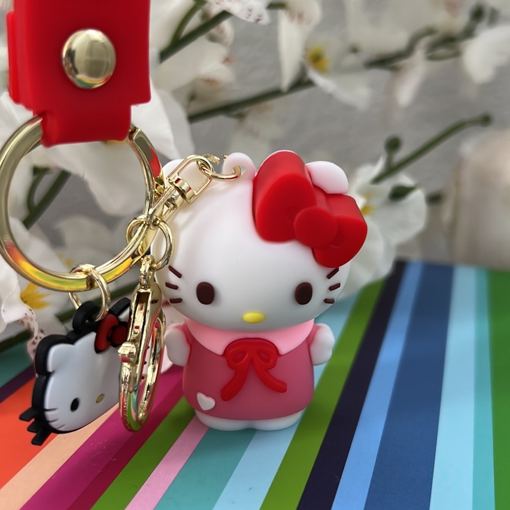 Hello Kitty keychain - Picture 1 of 8
